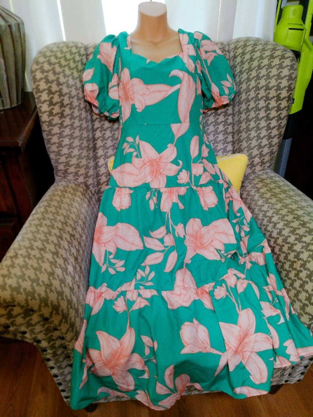 SUNDAY UP SIZE SMALL TEAL AND PEACH DRESS GOOD CONDITION